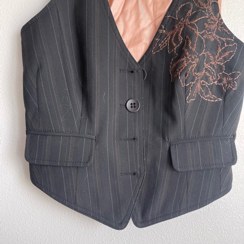 Vintage 90s Y2K Bebe Pinstripe Floral Embroidered Vest‎ - Picture 4 of 9